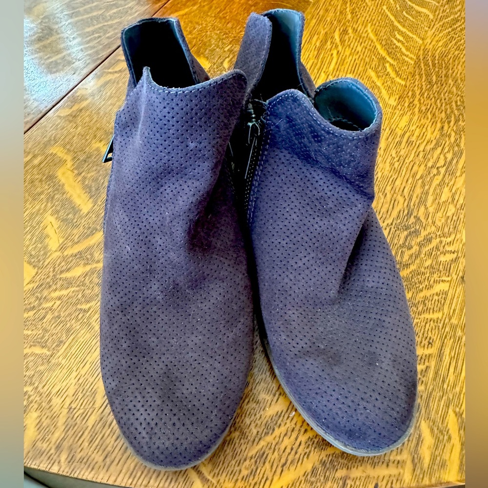 Women’s ankle boots ****